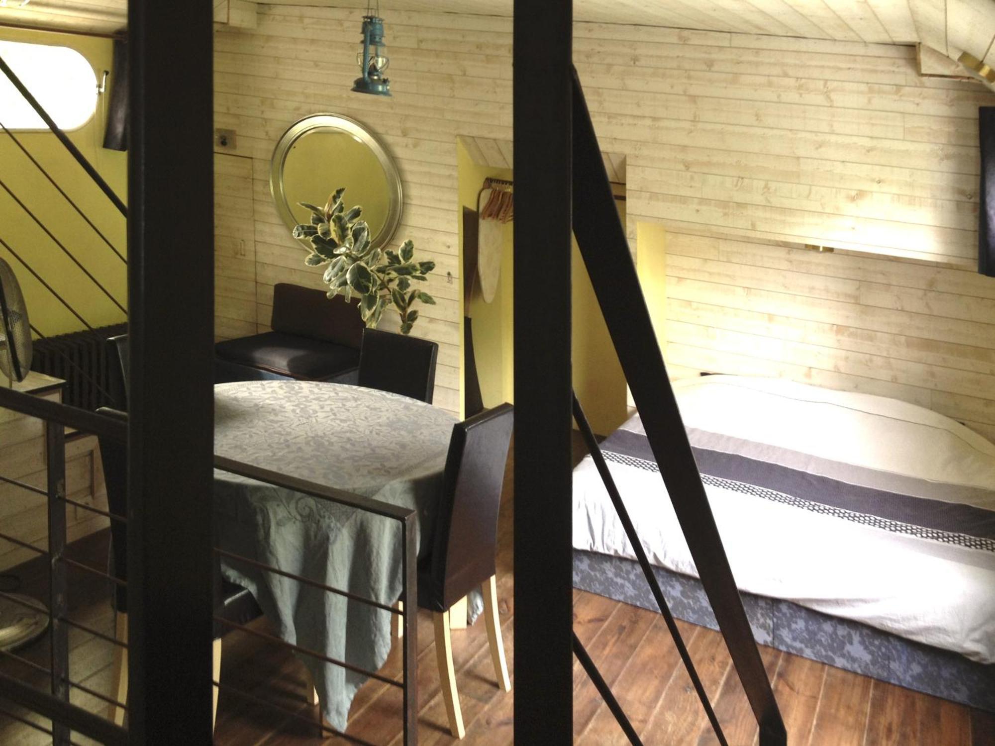 Boat For Guest Hotel Issy-les-Moulineaux Room photo